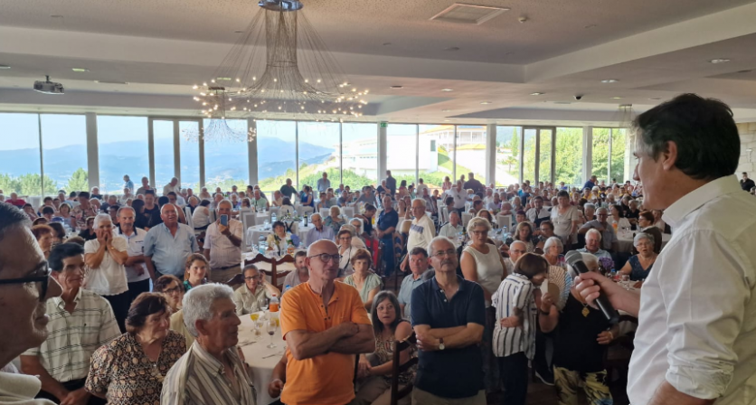 Passeio sénior também presta homenagem ao trabalho invisível nas IPSS e Juntas de Freguesia