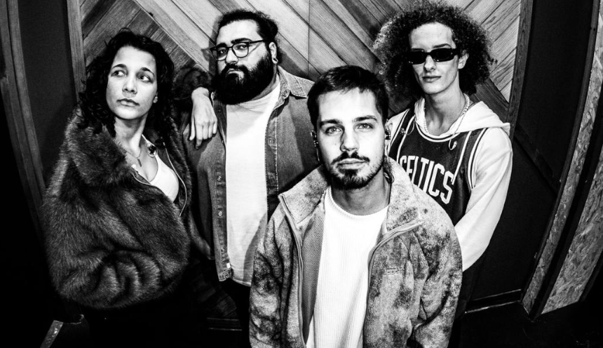 Átoa em Coura com sala esgotada