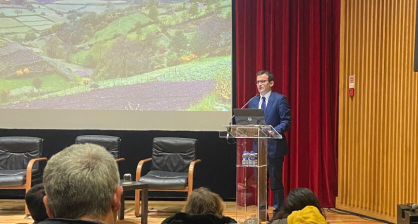 TIAGO CUNHA ALERTOU QUE A AMEAÇA À AGRICULTURA É A REGULAMENTAÇÃO CRIADA PELO ESTADO