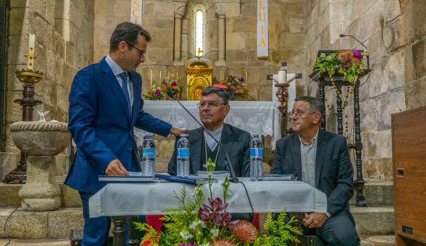 Tiago Cunha na apresentação do livro ‘As igrejas do concelho de Paredes de Coura – Memórias e Património’ “Muito mais que um livro, é a nossa identidade”